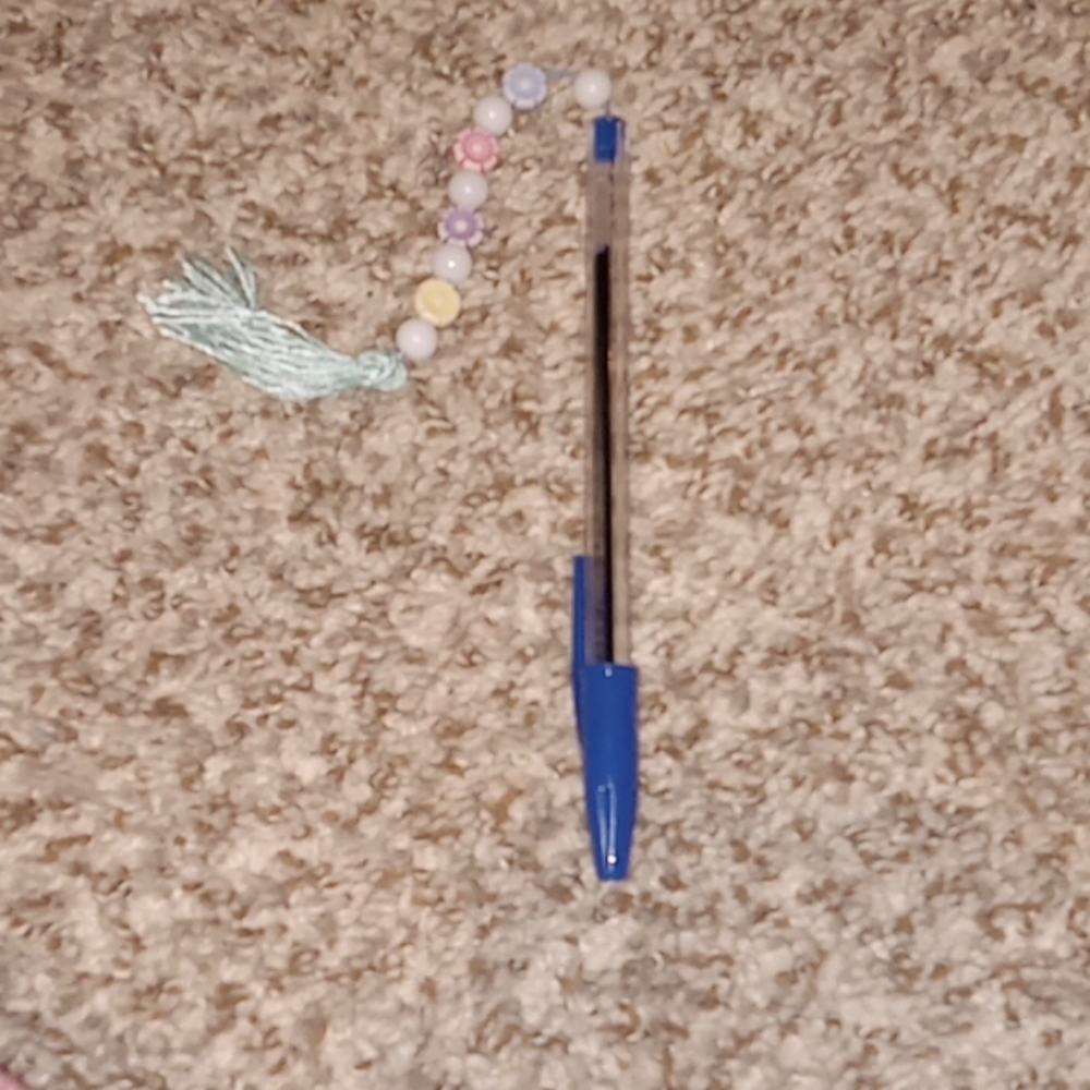 Pens - Picture 2 of 3